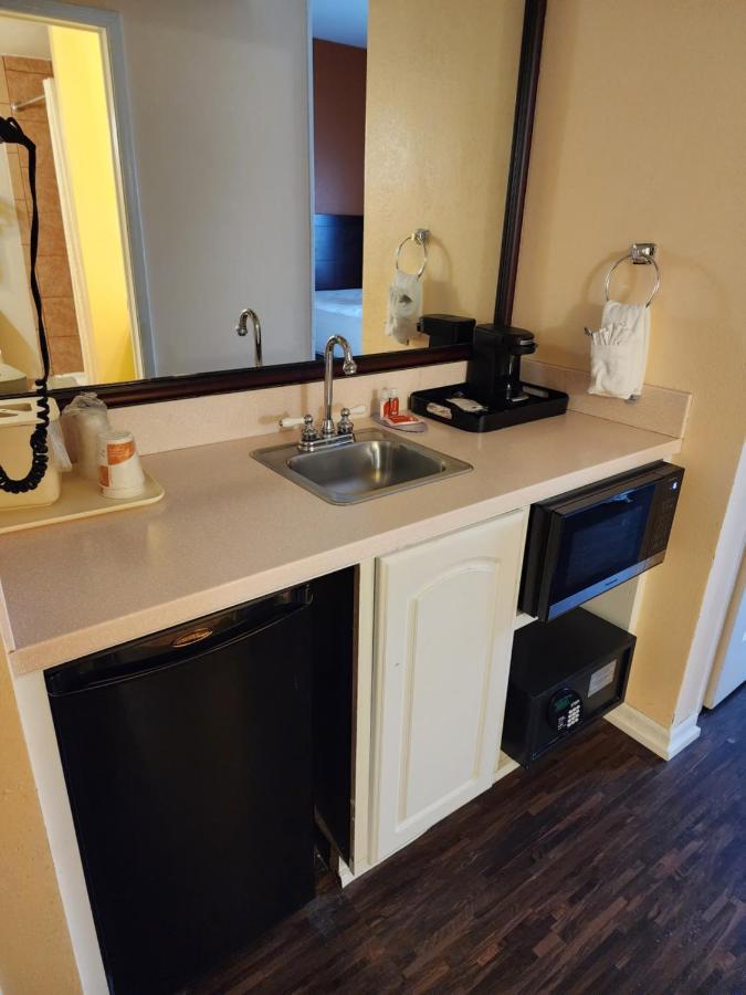 Econo Lodge & Suites Cascade Bagian luar foto