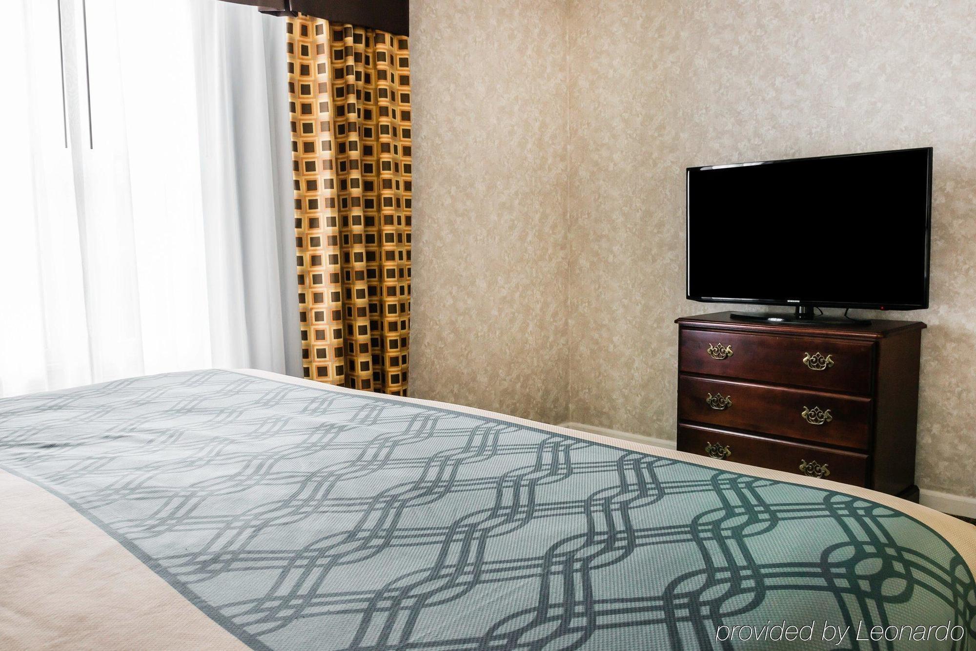Econo Lodge & Suites Cascade Bagian luar foto